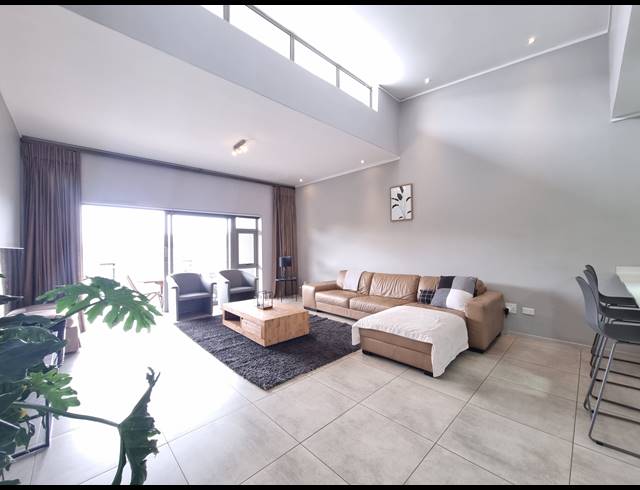 3 BEDROOM APARTMENT TO LET IN OAKLANDS